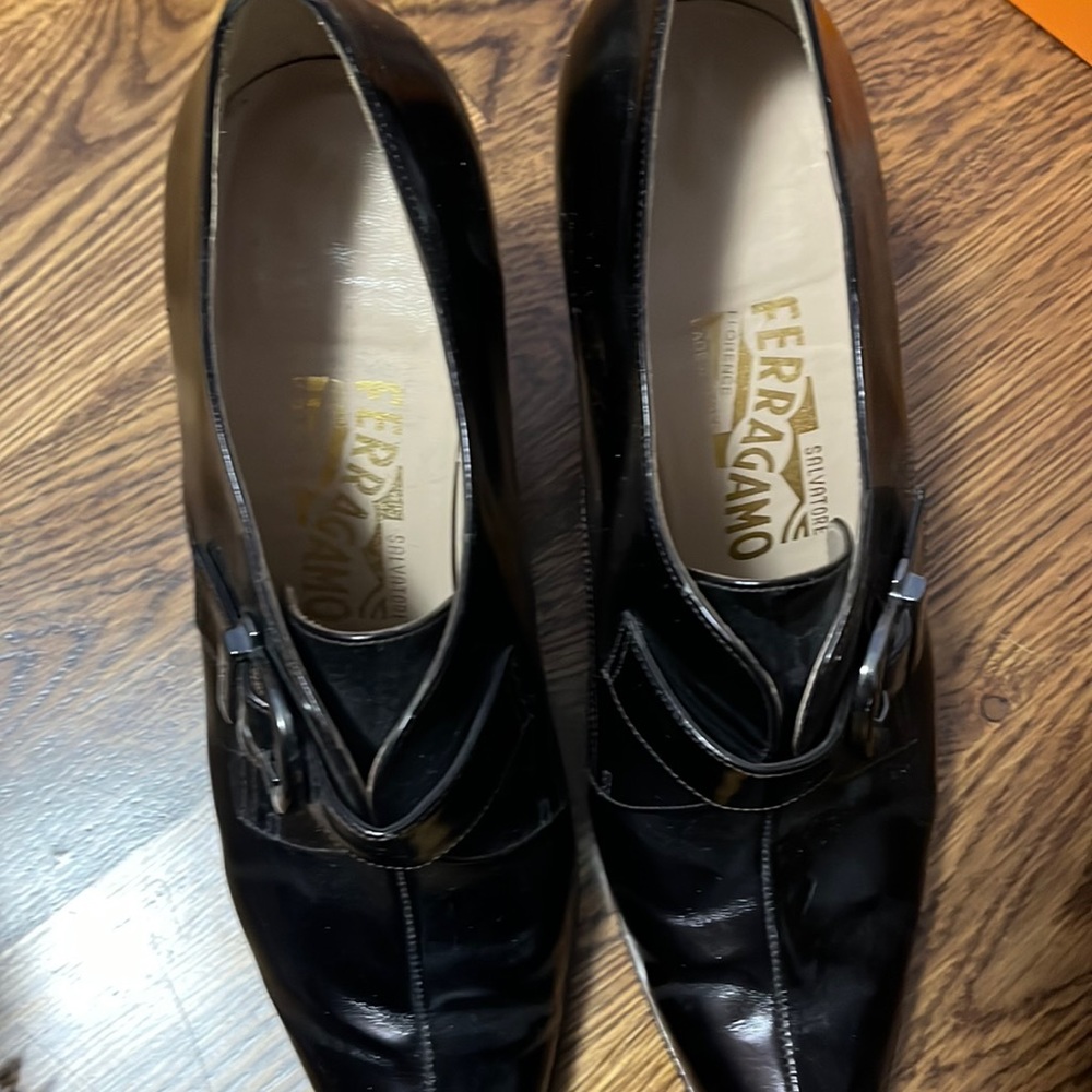 Perfect condition feragamo’s